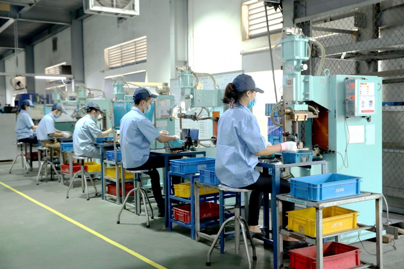 SPCNCL Hà Nội: Chính phủ đưa ra 12 giải pháp chủ yếu để tăng trưởng năm 2025 đạt 8% trở lên